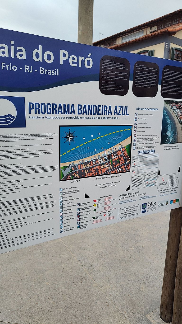 Casa com saída p/ praia do Peró Cabo Frio