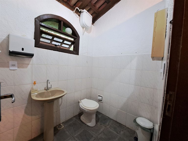 Paradisíaco, piscina e churrasqueira em Guapimirim