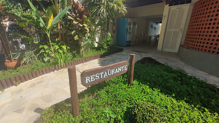 Beautiful 3 Bedrooms with Deck, Barbecue, Pool, Angra