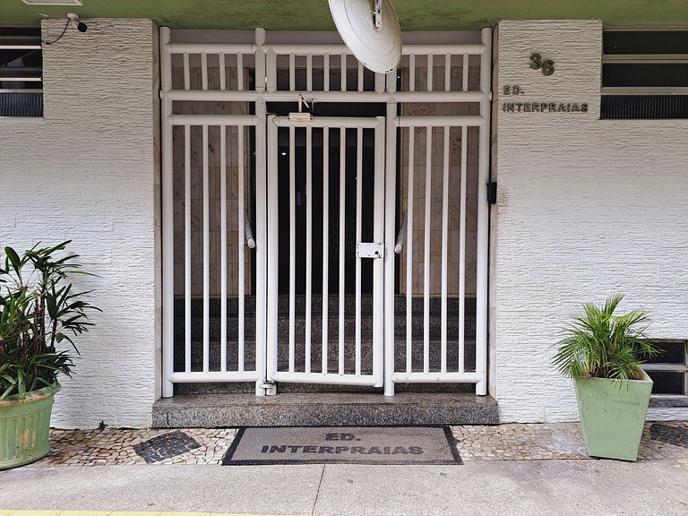 Complete apartment with SPACE between Botafogo and Copacaban