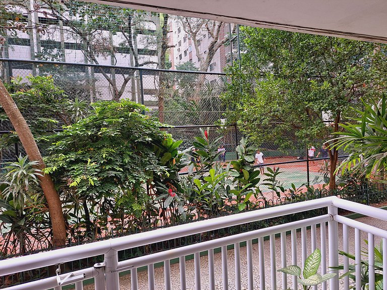 Complete apartment with SPACE between Botafogo and Copacaban