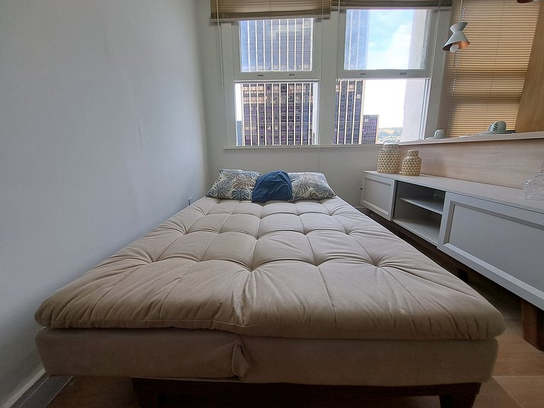 Novíssimo APTO metrô na porta VLT Centro Rio