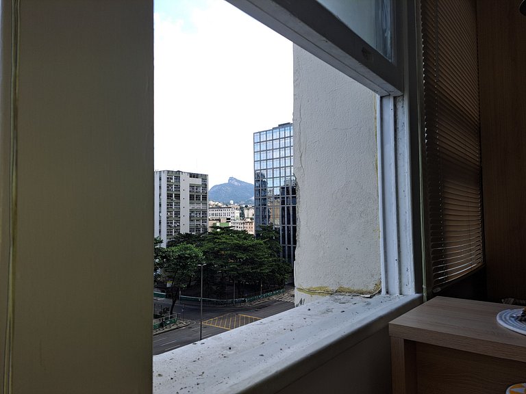 Novíssimo APTO metrô na porta VLT Centro Rio