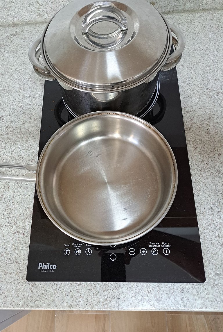 Novíssimo APTO metrô na porta VLT Centro Rio