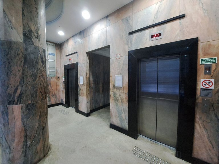 Novíssimo APTO metrô na porta VLT Centro Rio