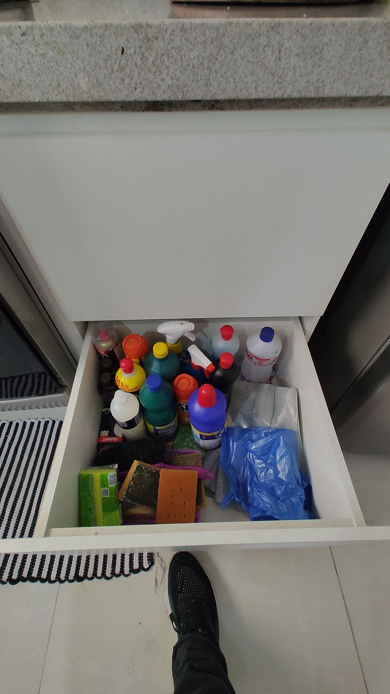 Lindo Apartamento completo ao lado ETPC VR