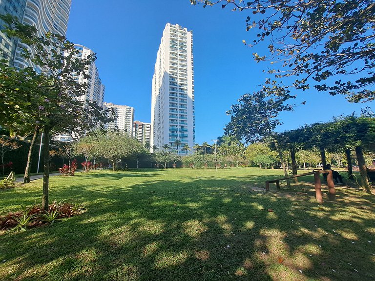 Quarto2 suíte com Vista Pedra de Itauna Barra RJ - home with