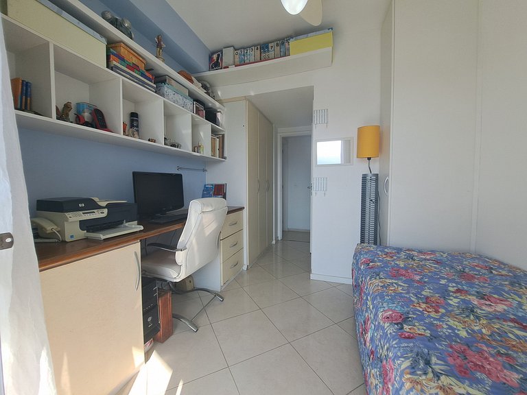 Bedroom 2 suite with view of Pedra de Itauna Barra RJ - home