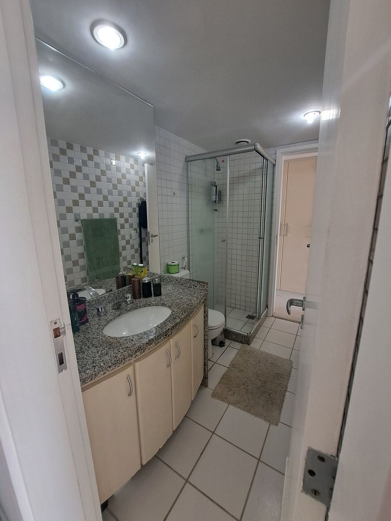 Quarto2 suíte com Vista Pedra de Itauna Barra RJ - home with