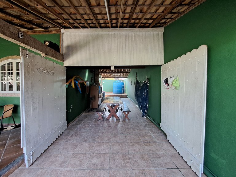 Beautiful 4 bedroom house with barbecue in Prainha Mambucaba