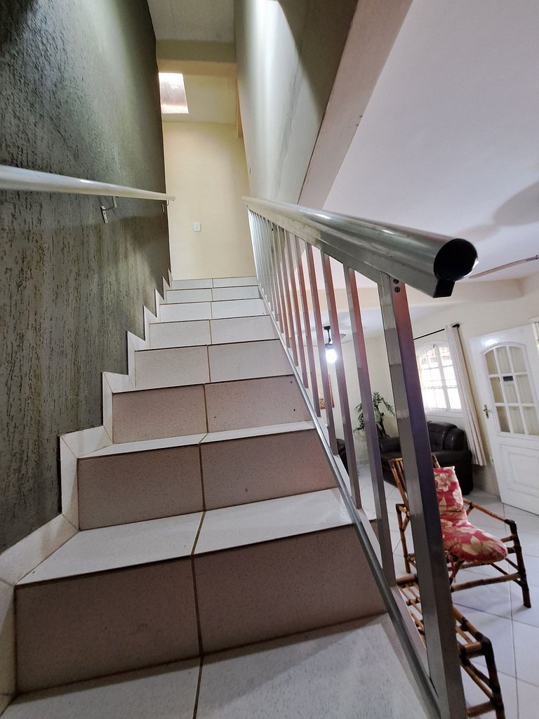 Beautiful 4 bedroom house with barbecue in Prainha Mambucaba