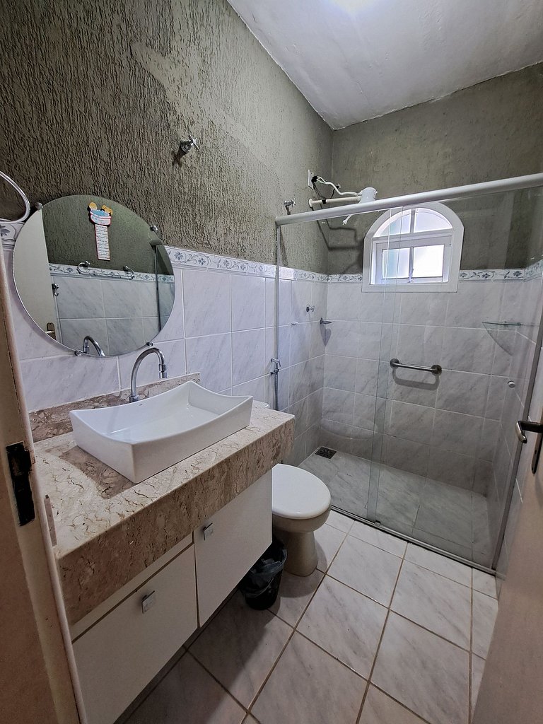 Beautiful 4 bedroom house with barbecue in Prainha Mambucaba