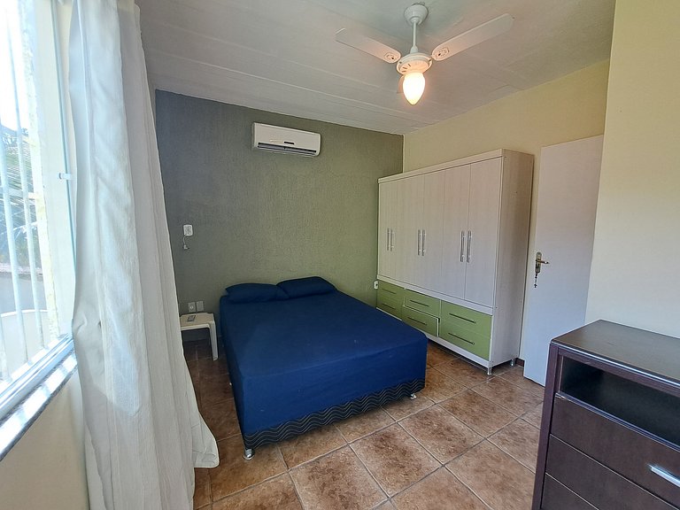 Beautiful 4 bedroom house with barbecue in Prainha Mambucaba