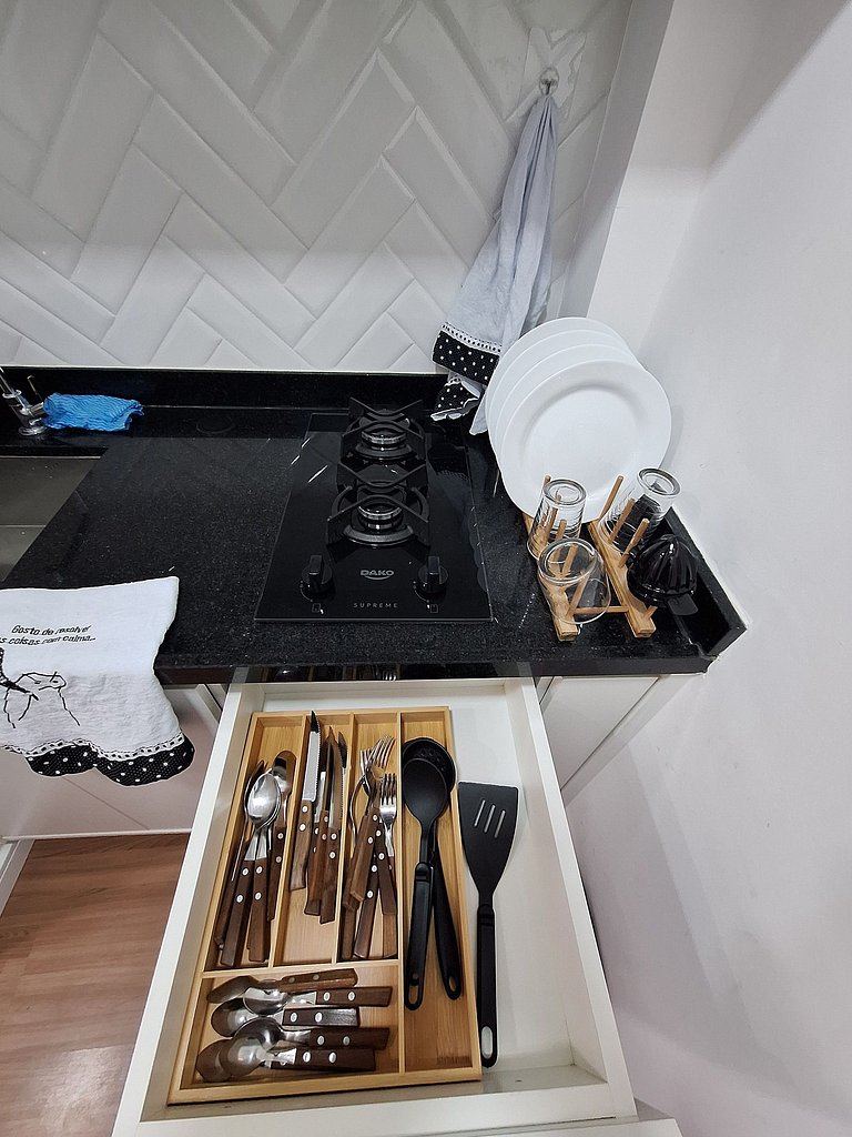 Incrível Flat, Novinho c/ ar completo Lapa RJ prox ao Rock i