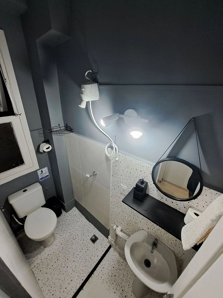 Flat Cinelândia LAPA VLT Metrô Aeroporto Centro prox ao Rock