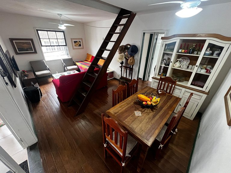 Casa aconchegante 2 qtos Centro de Angra dos Reis