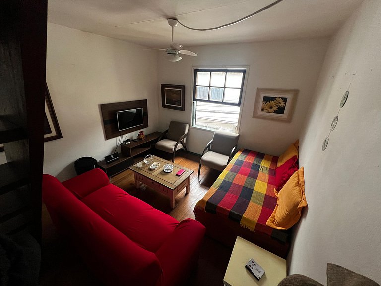 Casa aconchegante 2 qtos Centro de Angra dos Reis