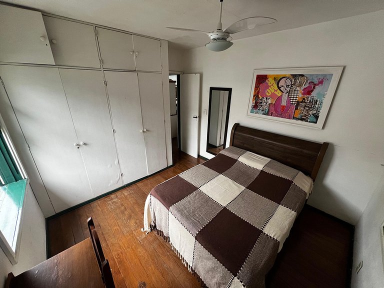 Casa aconchegante 2 qtos Centro de Angra dos Reis