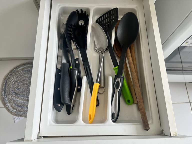 Apto completo Ar garagem piscina Barra Olímpica RJ