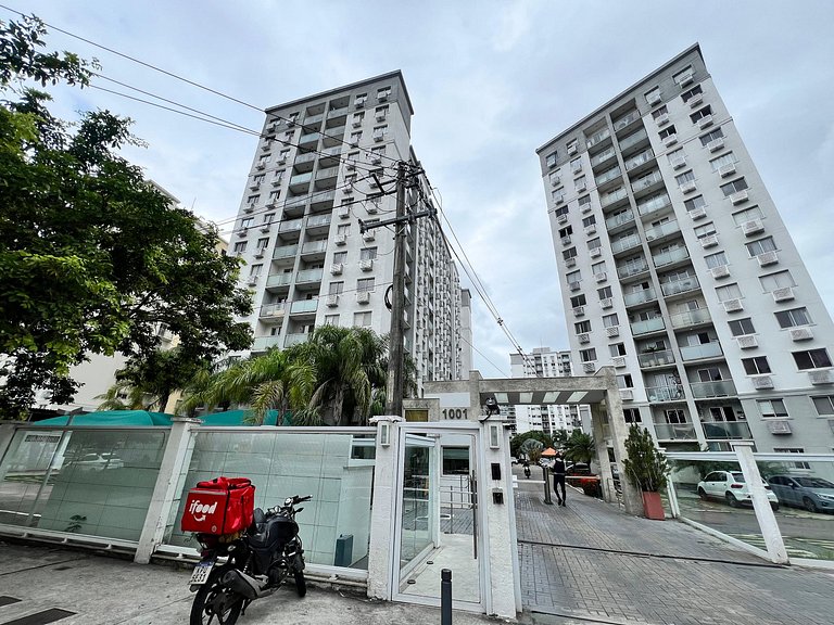 Apto completo Ar garagem piscina Barra Olímpica RJ