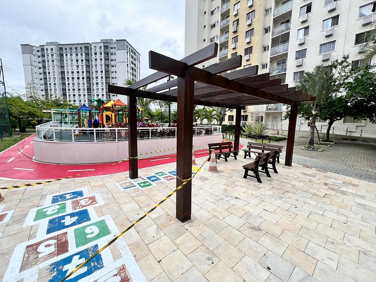 Apto completo Ar garagem piscina Barra Olímpica RJ prox ao R