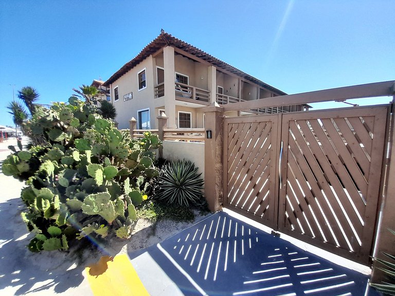 Casa espaçosa à beira-mar Peró Cabo Frio RJ