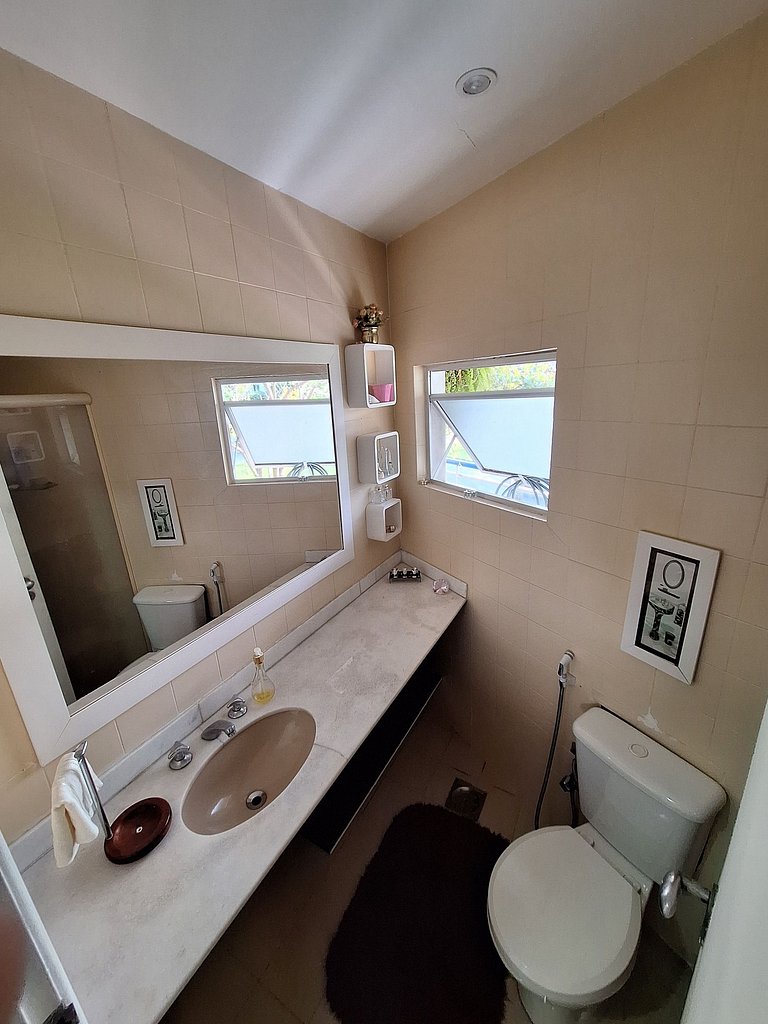 Quarto em Apto 10 min praia do Recreio RJ prox ao Rock in Ri