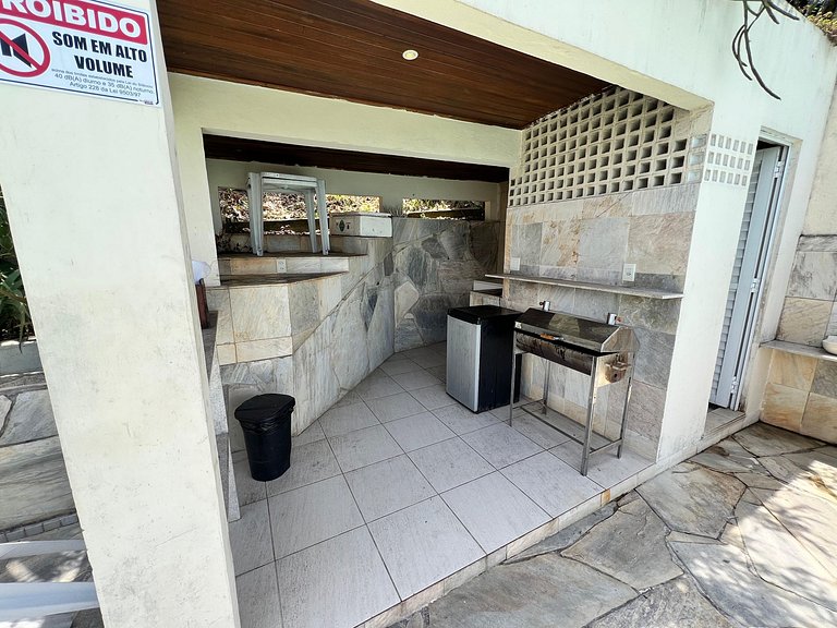 Mega casa 5 suítes, vista pro mar, piscina e churrasqueira J