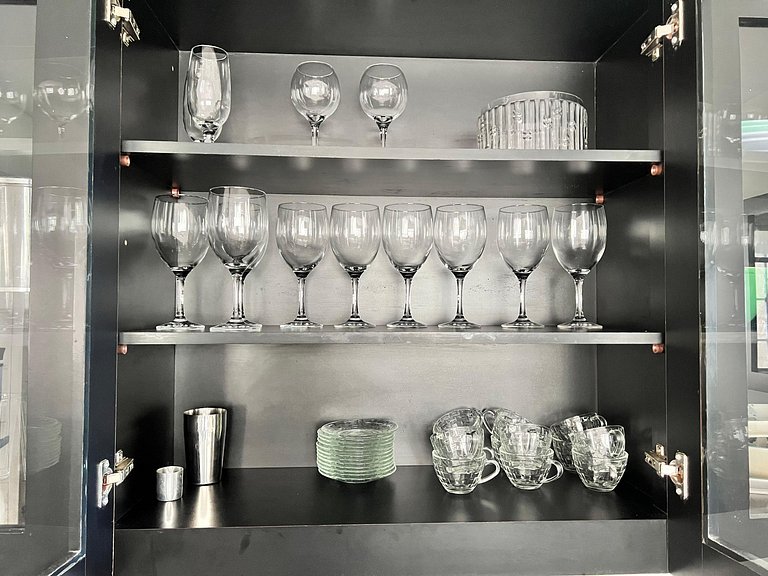 Mega casa 5 suítes, vista pro mar, piscina e churrasqueira J