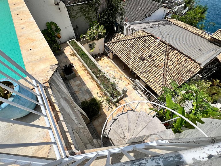 Mega casa 5 suítes, vista pro mar, piscina e churrasqueira J