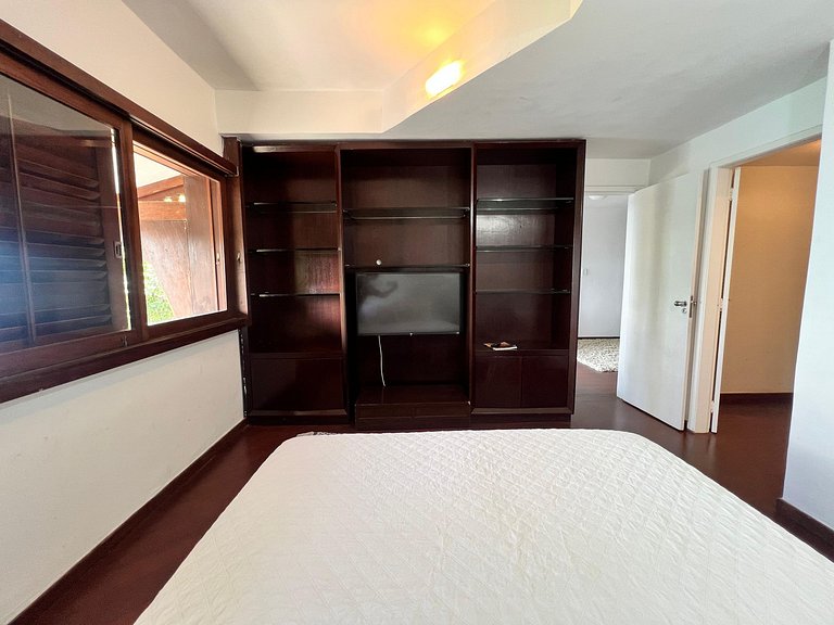 Mega casa 5 suítes, vista pro mar, piscina e churrasqueira J