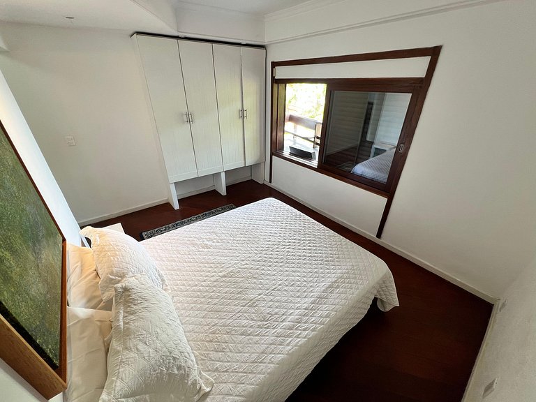 Mega casa 5 suítes, vista pro mar, piscina e churrasqueira J