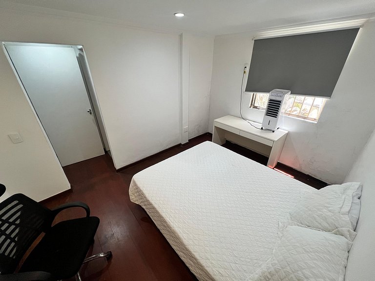 Mega casa 5 suítes, vista pro mar, piscina e churrasqueira J