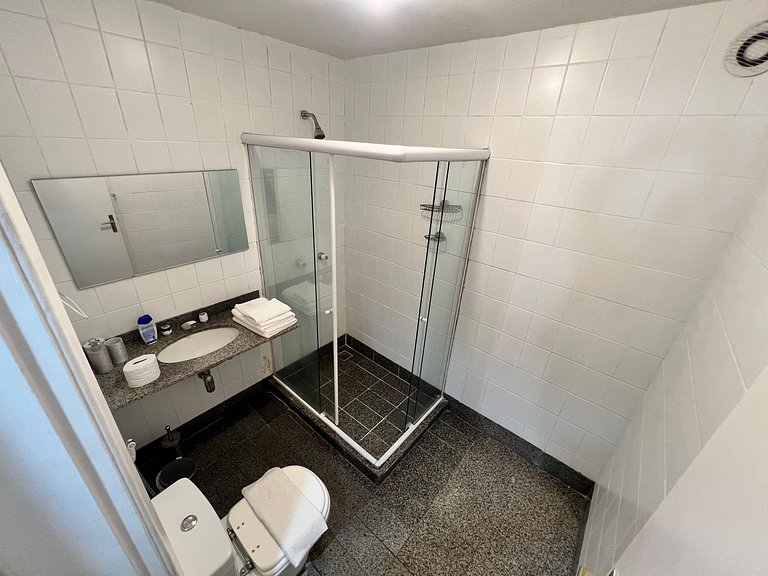 Mega casa 5 suítes, vista pro mar, piscina e churrasqueira J