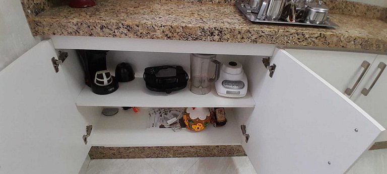 Apto completo 2 quartos garagem Jardim Amália VR RJ