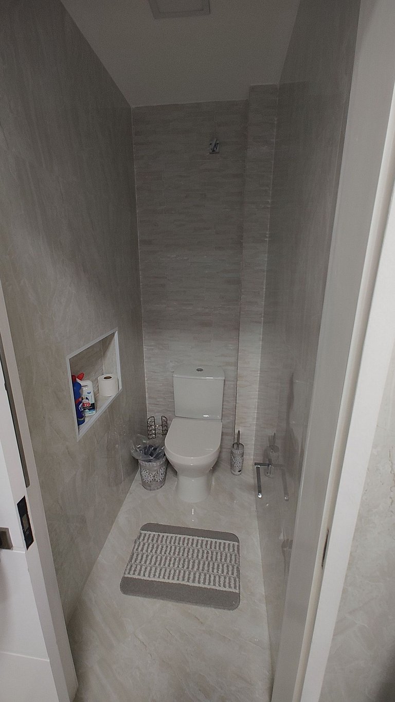 Apto completo 2 quartos garagem Jardim Amália VR RJ