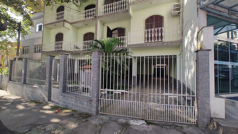 Apto completo 2 quartos garagem Jardim Amália VR RJ