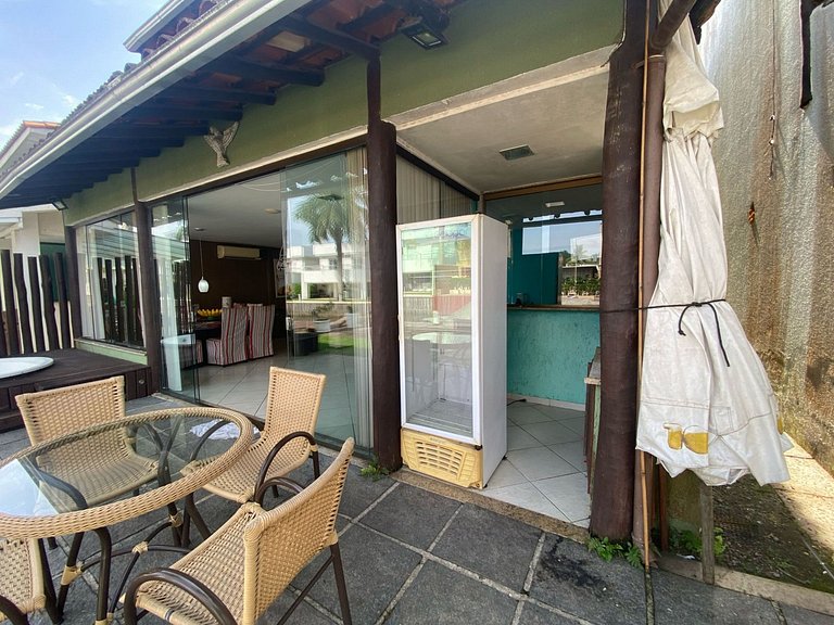 Casa com deck navegável e jacuzzi em Angra dos Reis RJ - Pra