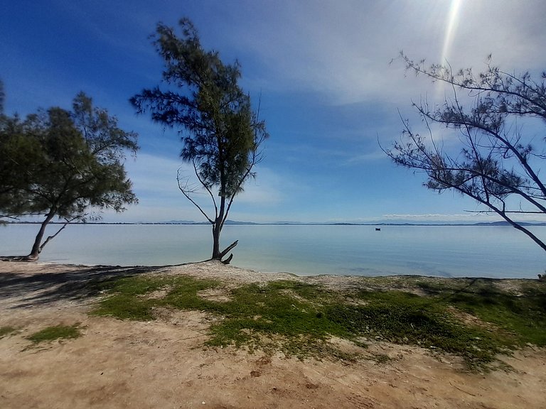 Casa ampla com lazer completo piscina churrasqueira - Arraia