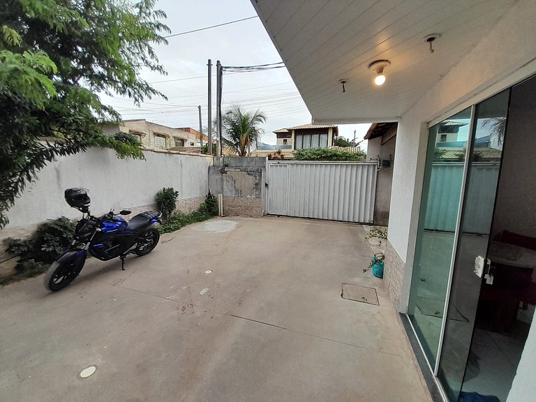 Casa 2qts Churrasqueira Condomínio Pássaros Peró