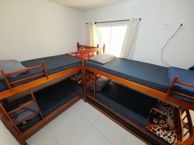 Casa 2qts Churrasqueira Condomínio Pássaros Peró