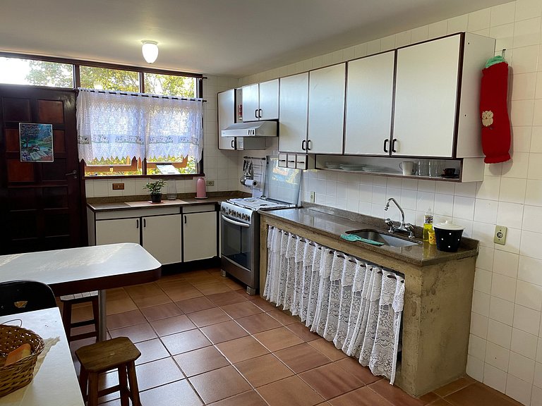 Linda Casa 4qts Piscina Churrasqueira Petrópolis - Venha par