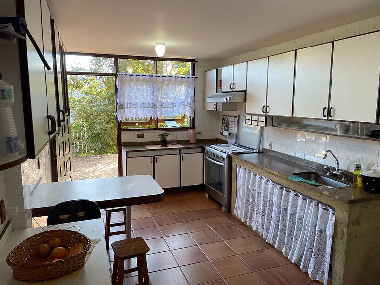 Linda Casa 4qts Piscina Churrasqueira Petrópolis - Venha par