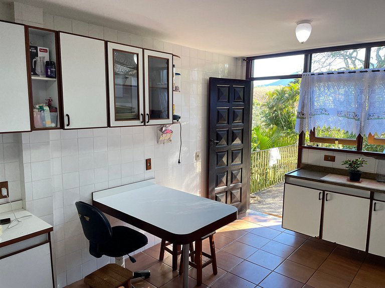 Linda Casa 4qts Piscina Churrasqueira Petrópolis - Venha par