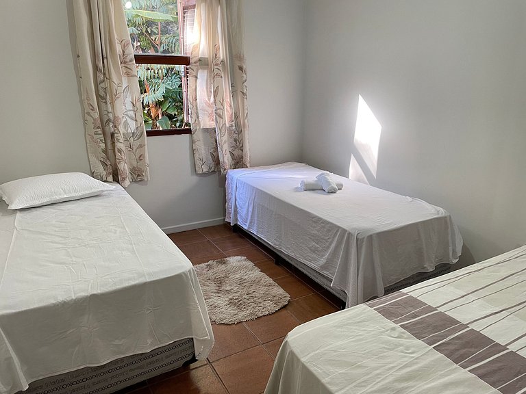 Linda Casa 4qts Piscina Churrasqueira Petrópolis - Venha par