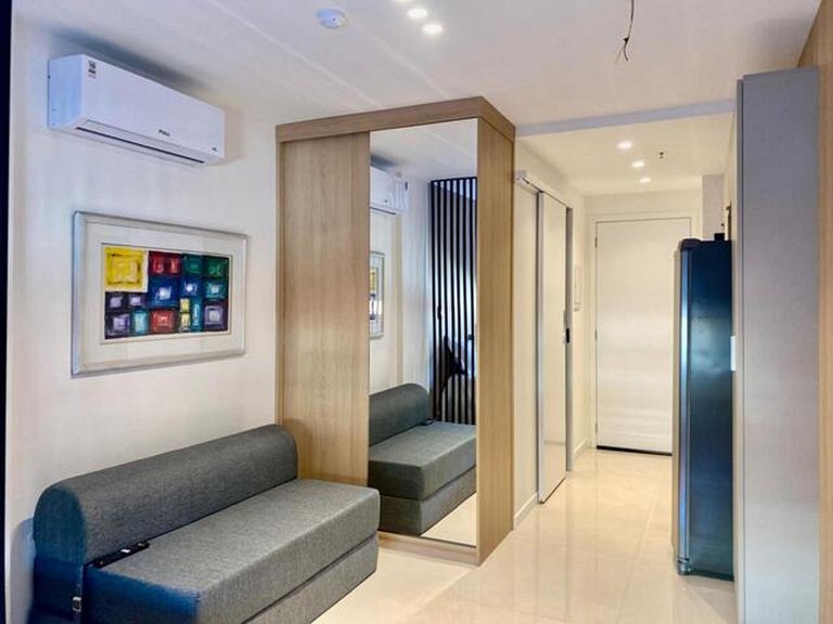 Flat moderno Garagem AR cond Jardim Amália VR