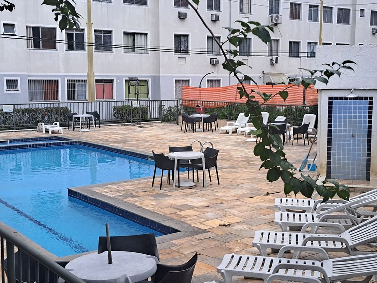 Apto 2 Qqts Piscina Vaga AR Campo Grande RJ prox ao Rock in