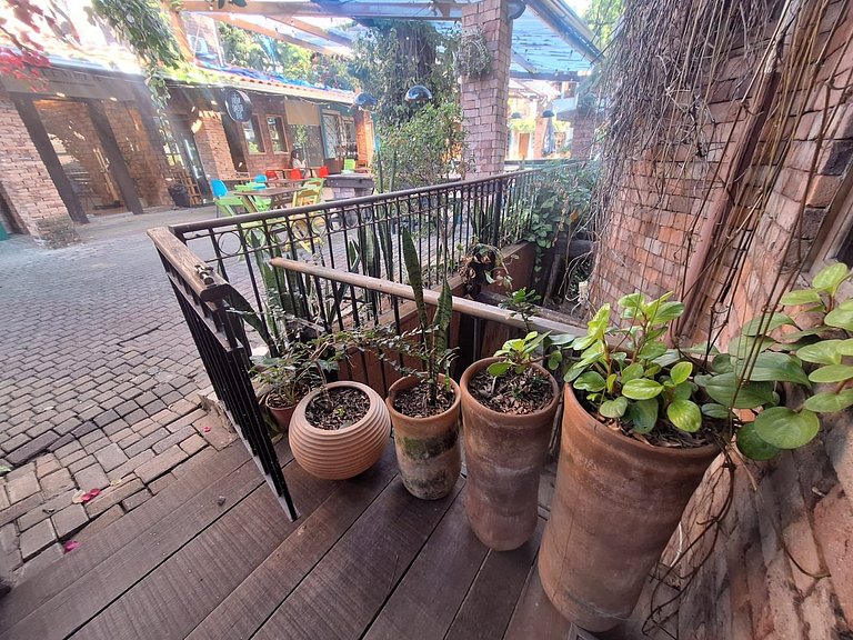 Flat05 com Vista lojas Vila Rica lado Mineirão BH