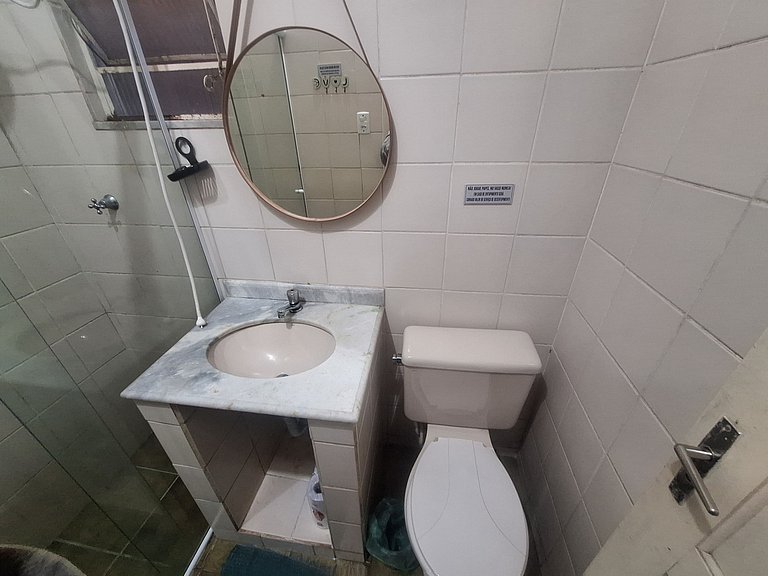 Apto(3) mt bem localizado, simples mas com tudo