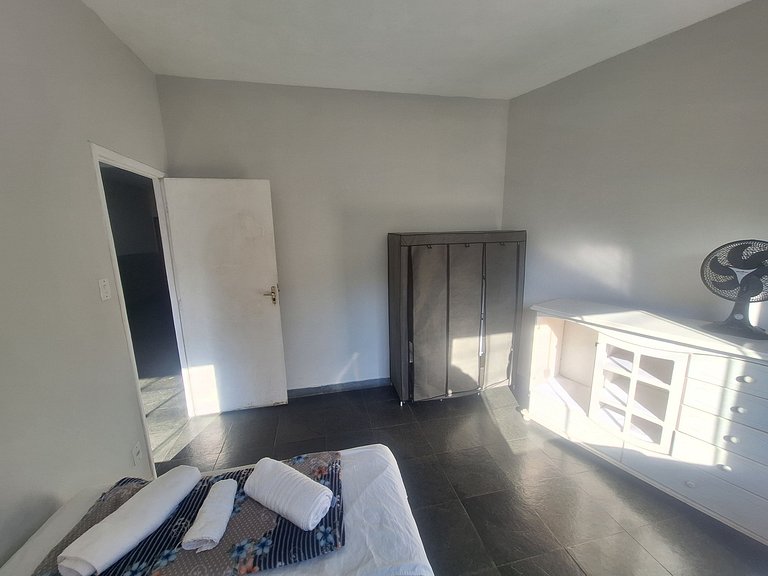 Apto(3) mt bem localizado, simples mas com tudo